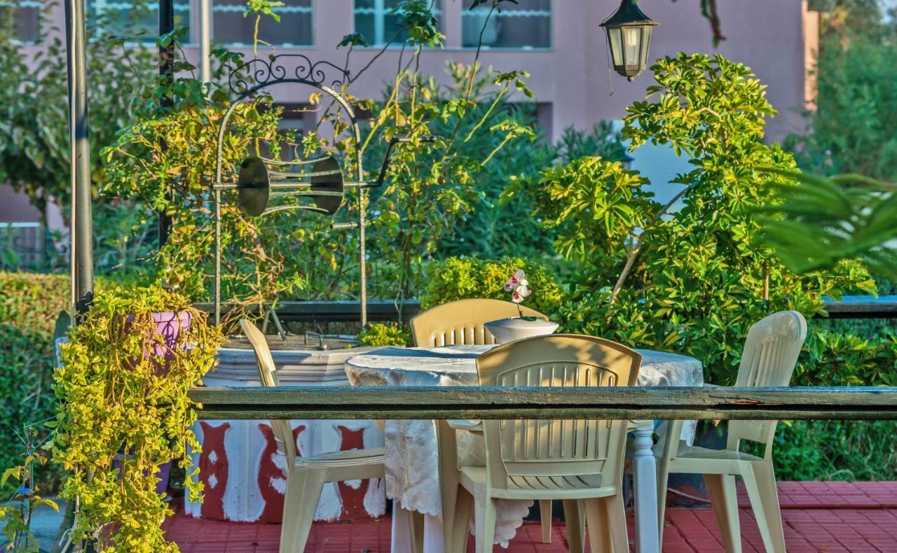 Ina Apartment Каламакион Экстерьер фото