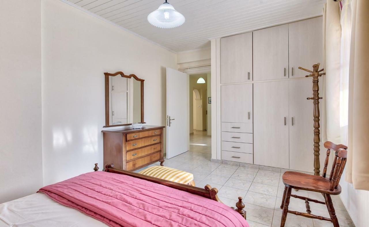 Ina Apartment Каламакион Экстерьер фото